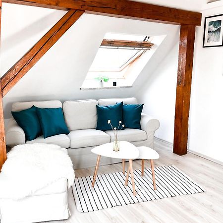 Stilvolle Dachgeschosswohnung In Duesternbrook Кіль Екстер'єр фото